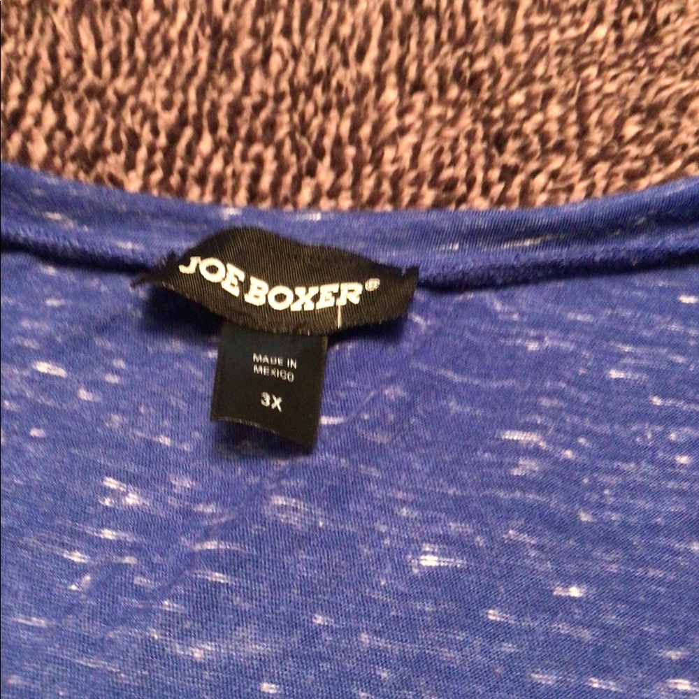 3 plus shirts! - Picture 6 of 7